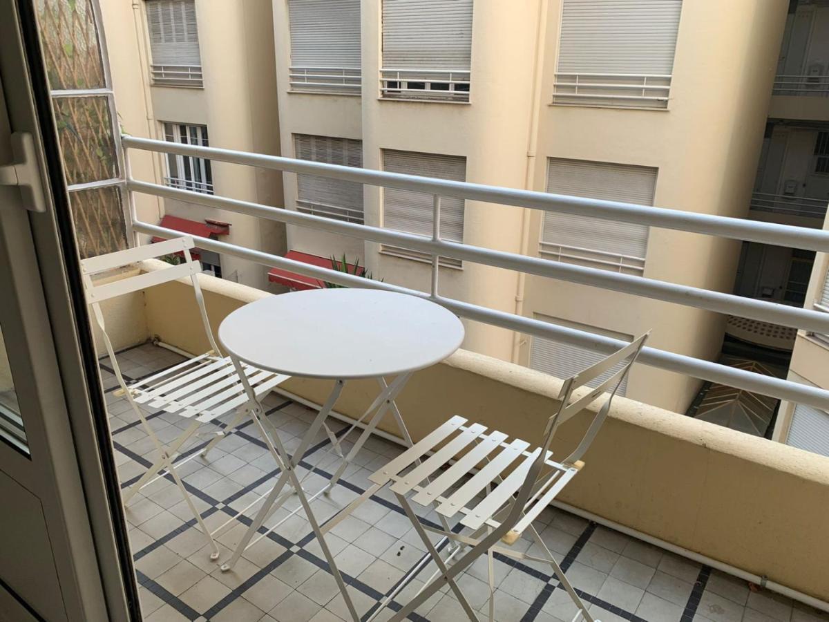 Appartement Poseidon Near Sea Ница Екстериор снимка